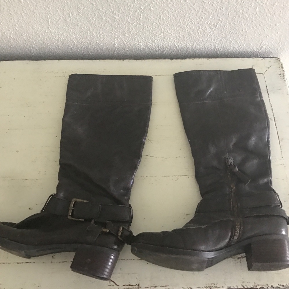 Brown Nine West boots with buckle
