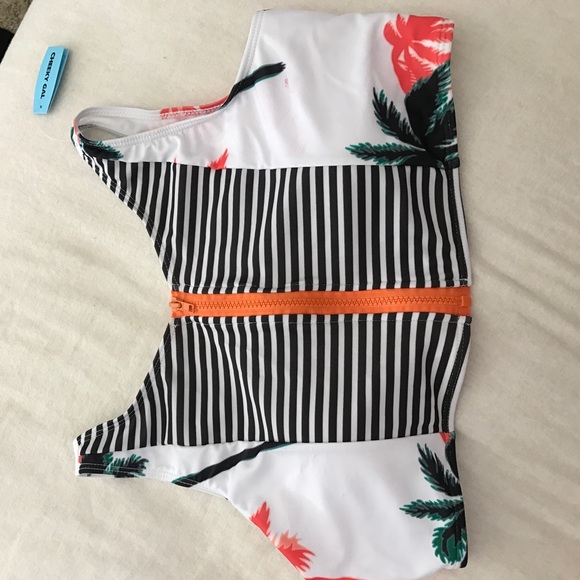 Palm trees bikini never worn! - Picture 2 of 5