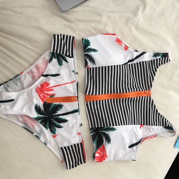 Palm trees bikini never worn! - Picture 4 of 5