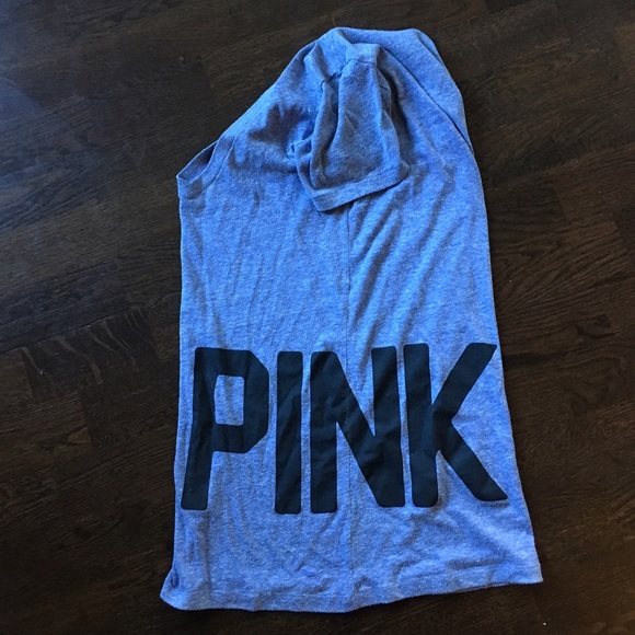 VS PINK v-neck t-shirt - Picture 3 of 4