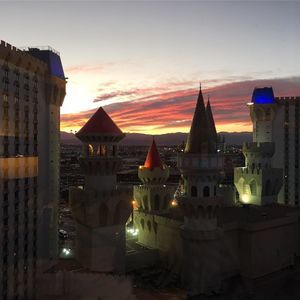 Meet your Posher, Suzanne