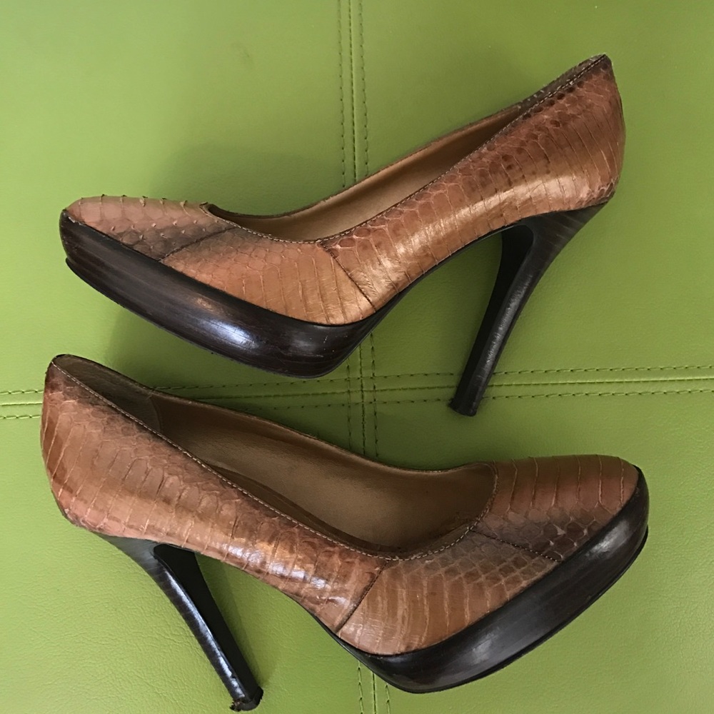 Kristin Davis Nude Shoes with Brown Wooden Bottoms