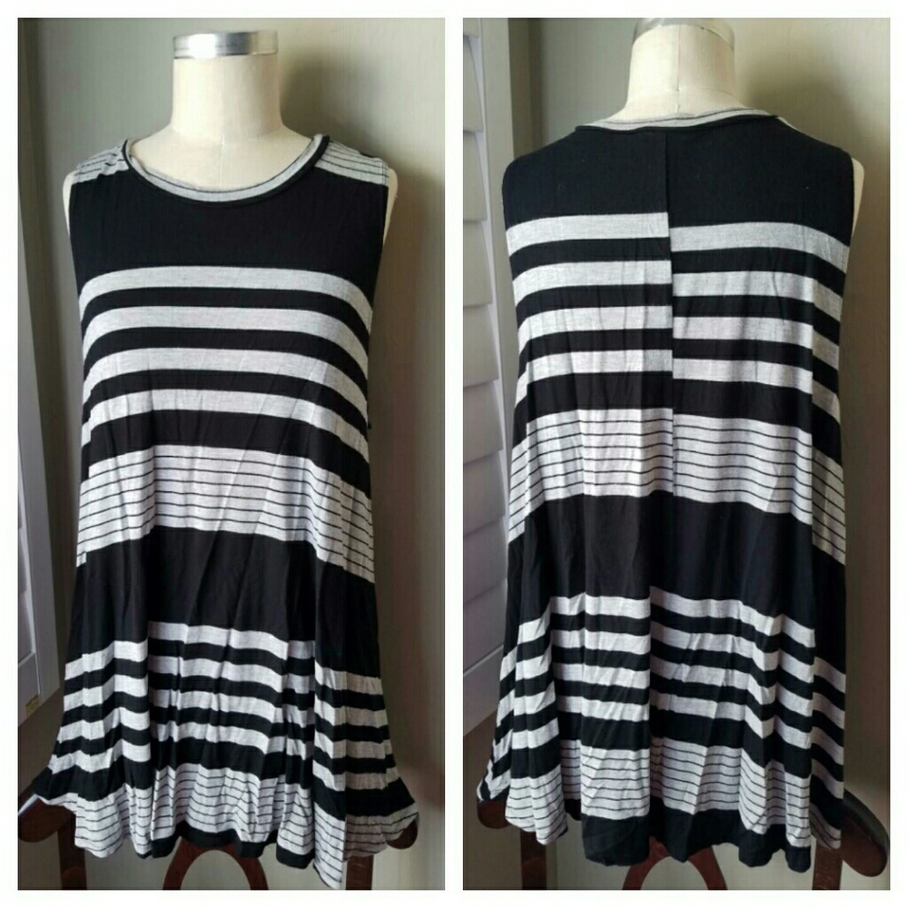 Cute Sleeveless Striped Tunic