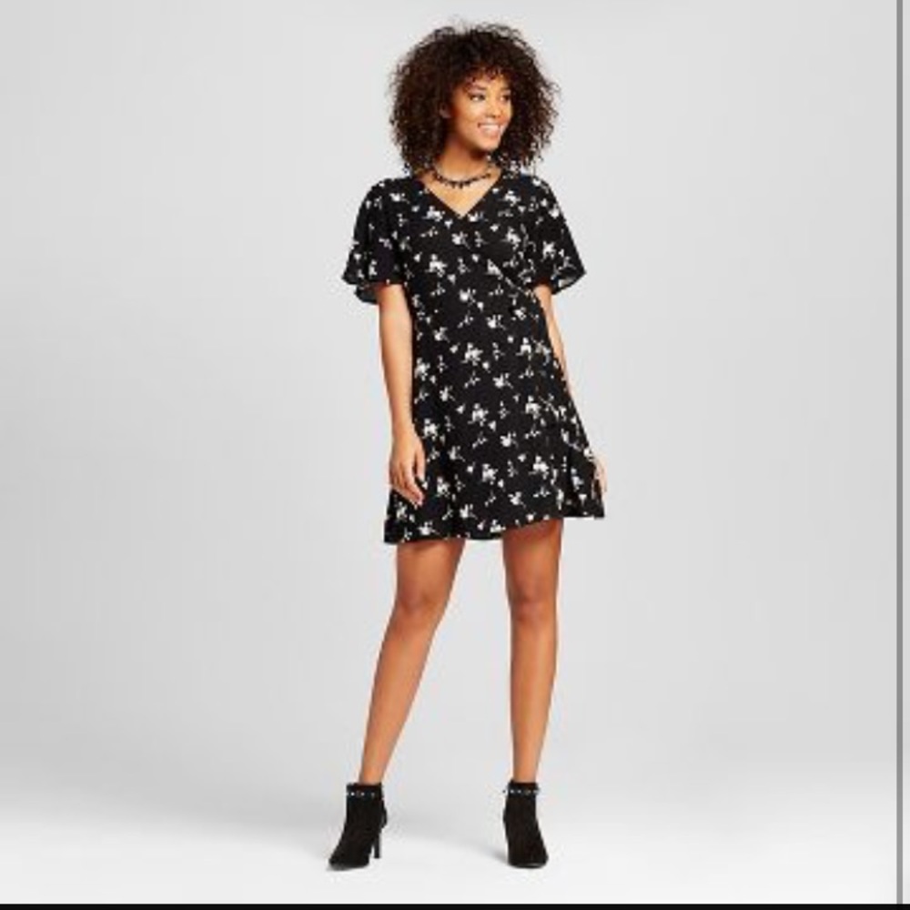 NWT!! Womens M Night Skyline Dress by Xhilaration