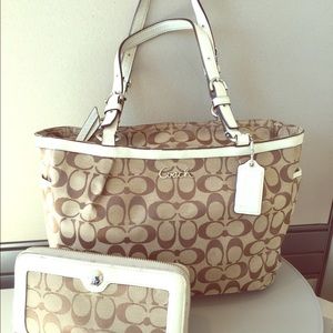 Coach Tote AND matching full zip wallet - USED