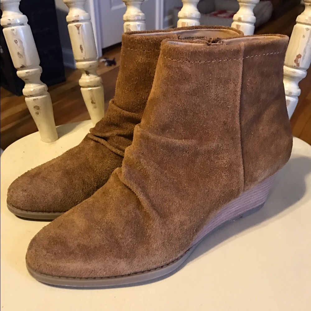 New Franco Sarto Leather and Suede wedge booties