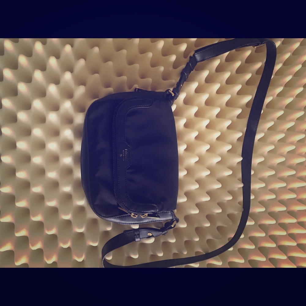 Fossil purse