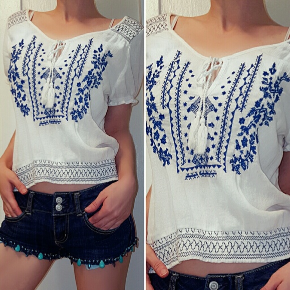 American Eagle Outfitters Tops - American Eagle white/cobalt boho peasant top small