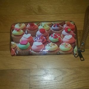 Cupcake Wristlet