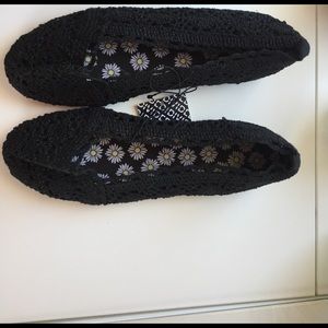 H&M Flats