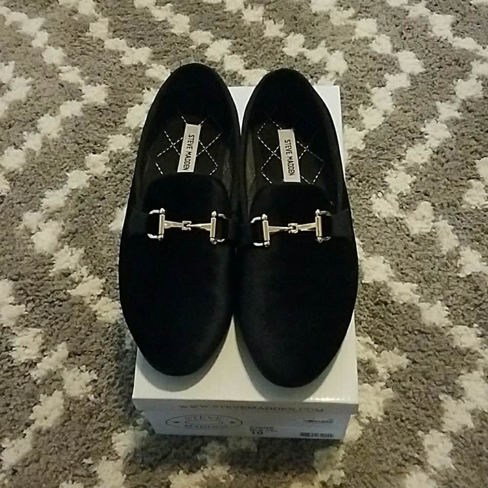 Men Velvet Loafers