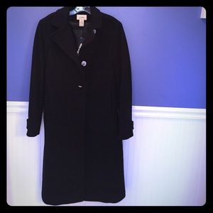 Women's LLBean 100% lambs wool knee length coat.