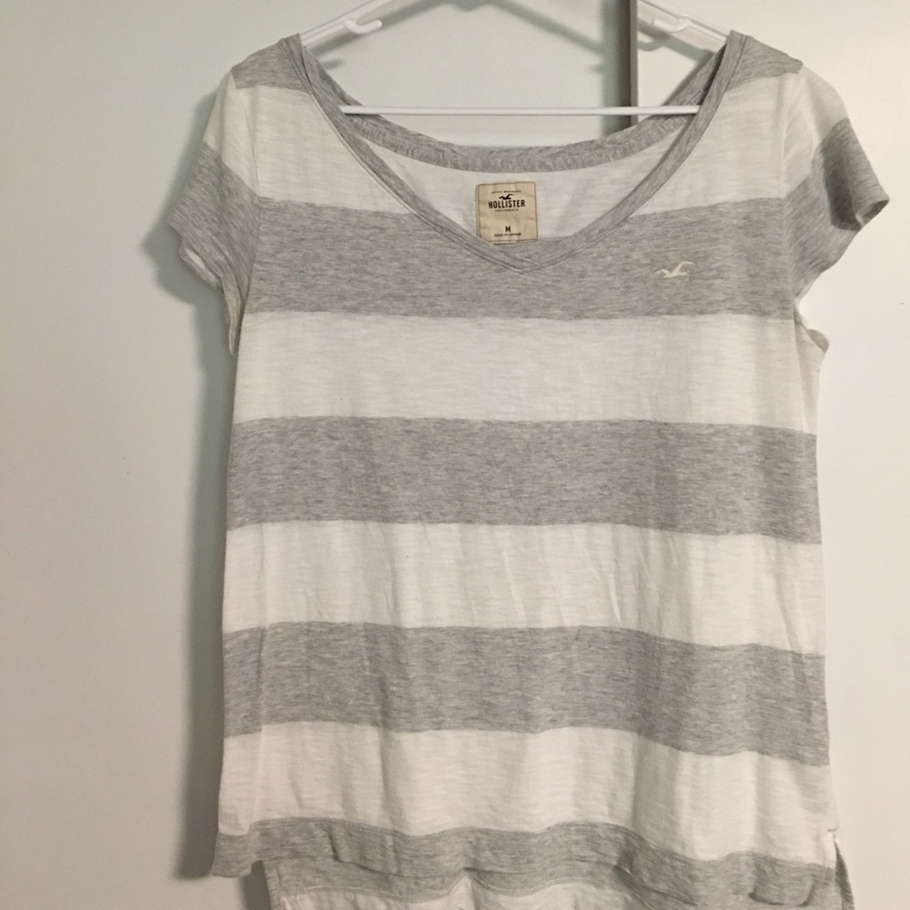Hollister tee