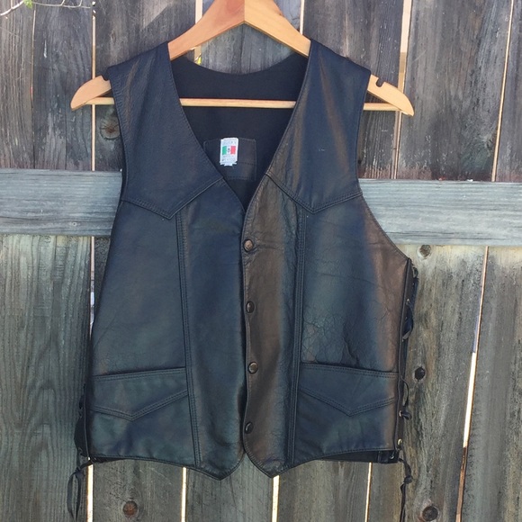 Vintage Other - VTG BLK LEATHER MOTORCYCLE 🏍 VEST SZ M