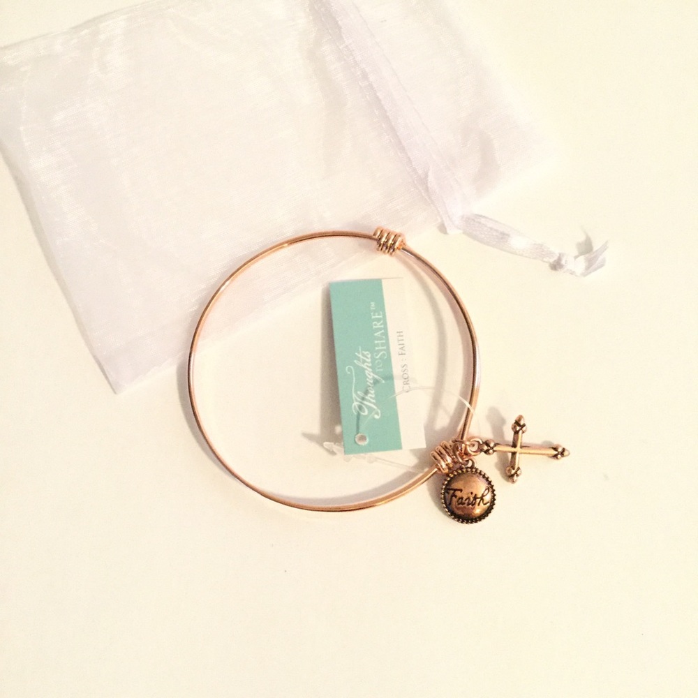 1 LEFT๐ Faith Cross Expandable Bracelet - Picture 2 of 2