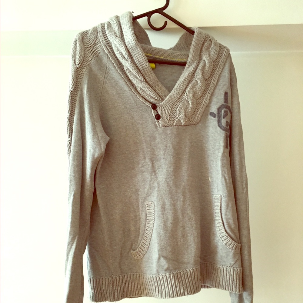 Gray sweater, jumper