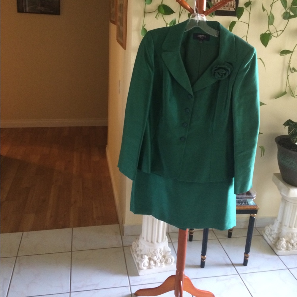 Formal suit