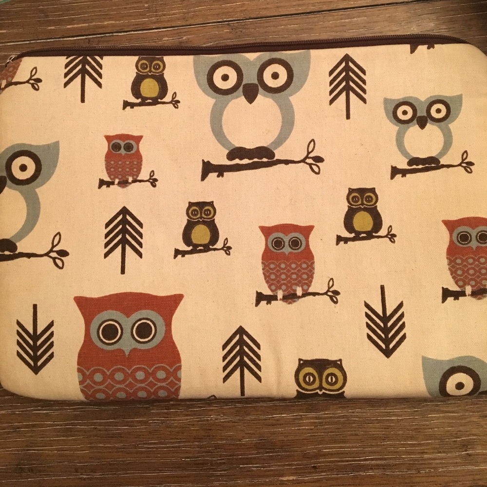 Owl print laptop sleeve