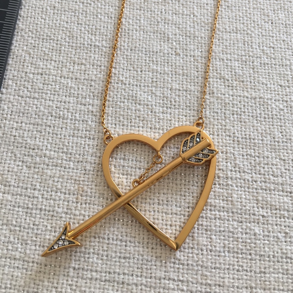 NWOT Juicy Couture long necklace.