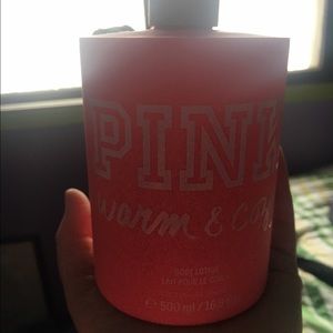 PINK Warm and cozy body lotion!