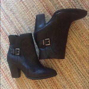 BRAND NEW Me Too booties