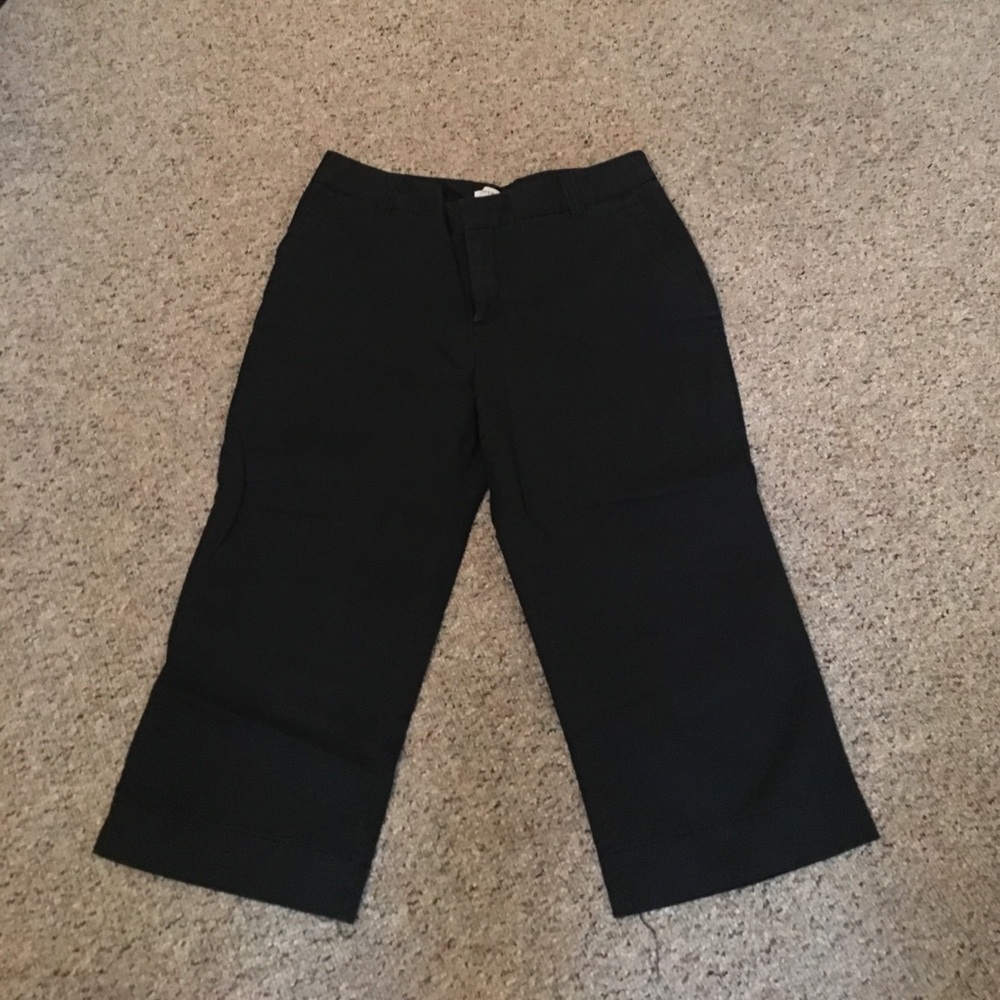 Black Capri Pants