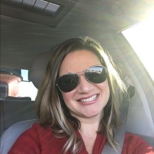 Meet your Posher, Colleen