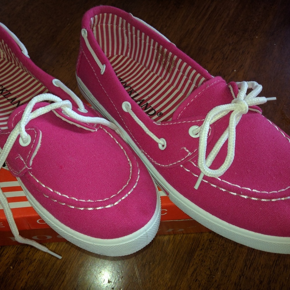 Fuchsia slip ons