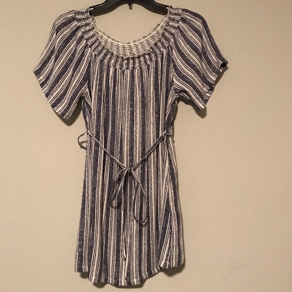 Maternity off shoulder top