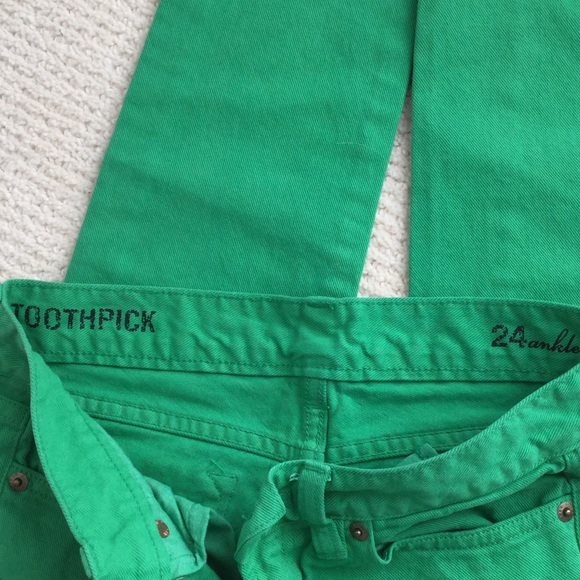 Jeans - Picture 3 of 4