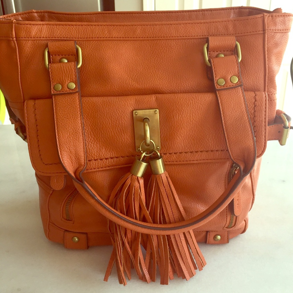 Medium sized leather purse