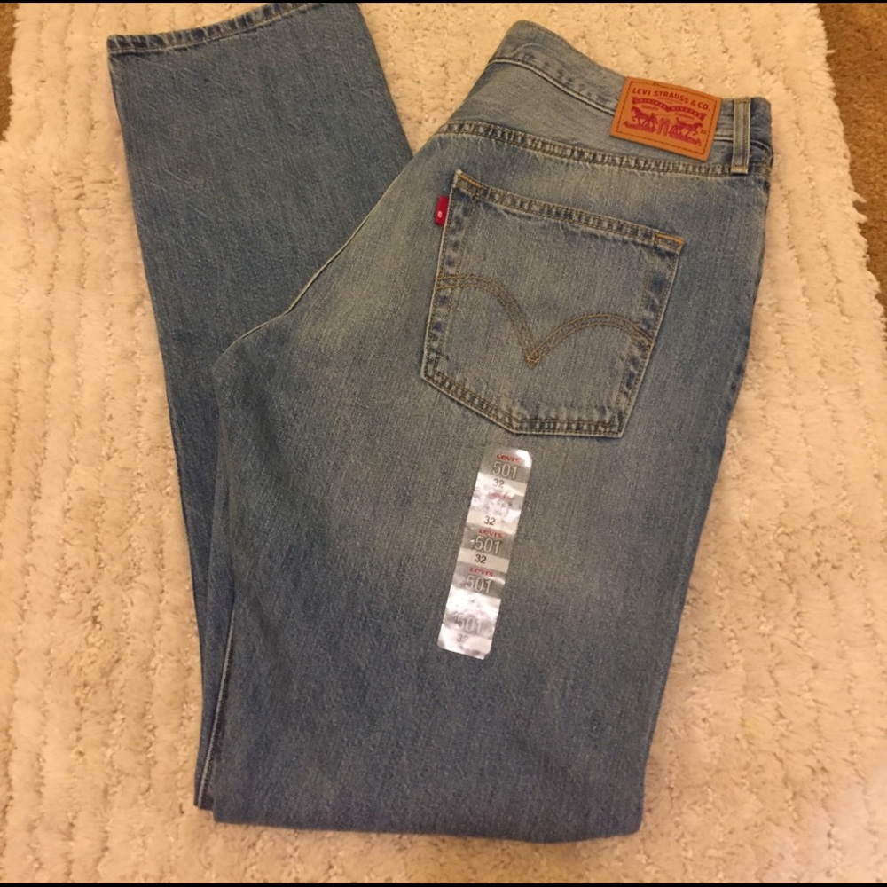 Brand New Levi 501's size 32x33