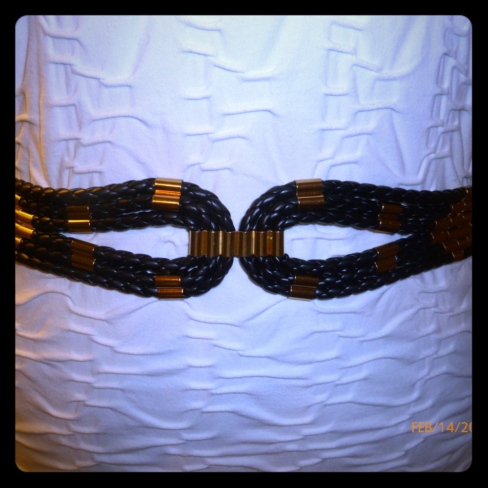 BCBG MAXAZRIA STRETCH BELT