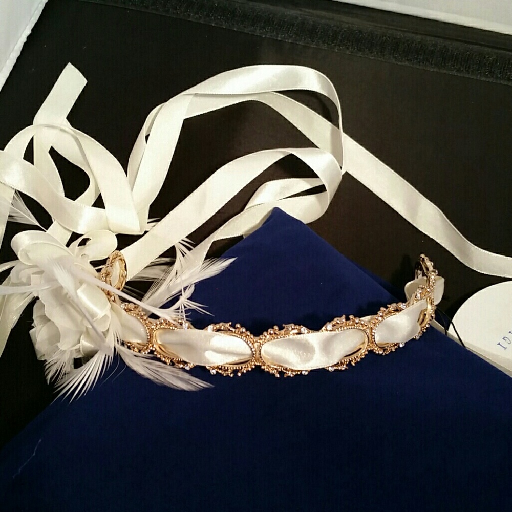 Bridal head piece