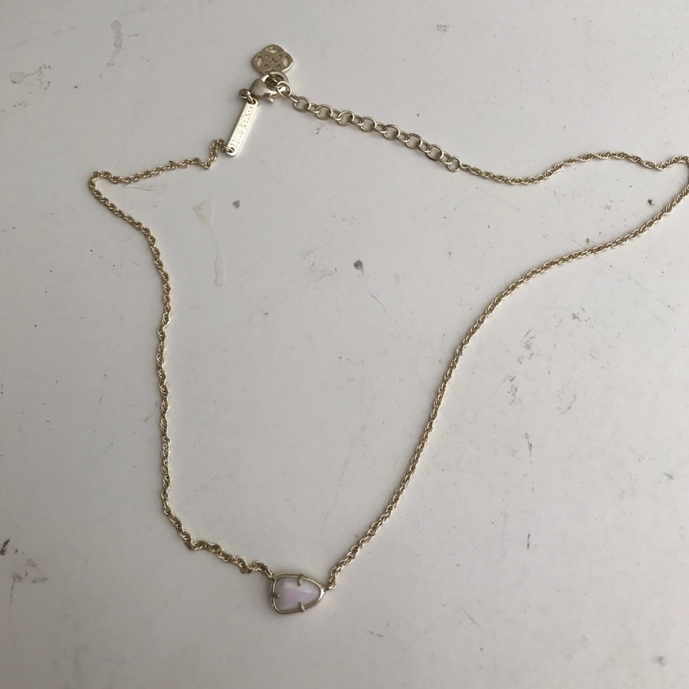 Dainty Kendra Scott Necklace