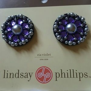 Lindsay Phillips Snaps NWOT