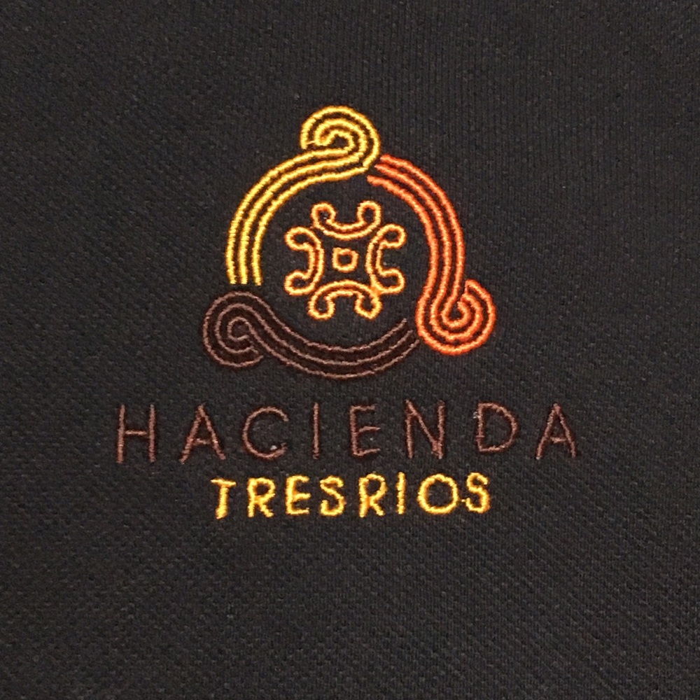 NWOT Men's Short Sleeve Size XL Black Resort Polo - Picture 2 of 2