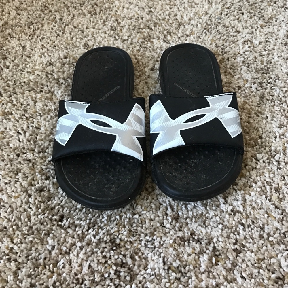 Under armour slides