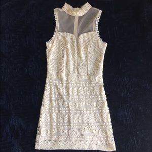 Gorgeous cream lace body con dress with choker