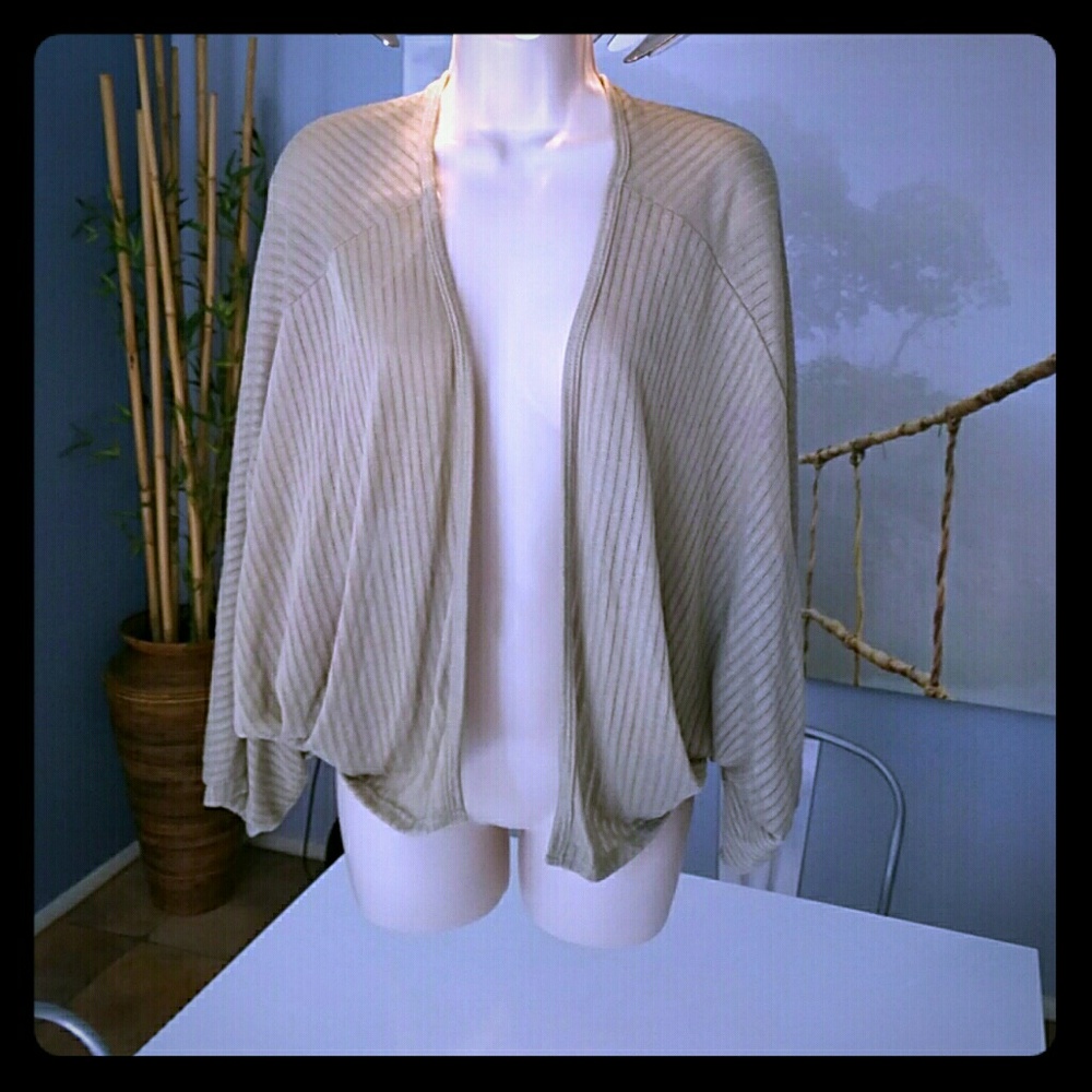 Ladies loose fit shrug