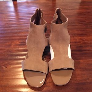 Donald J Pliner tan Wedge shoe