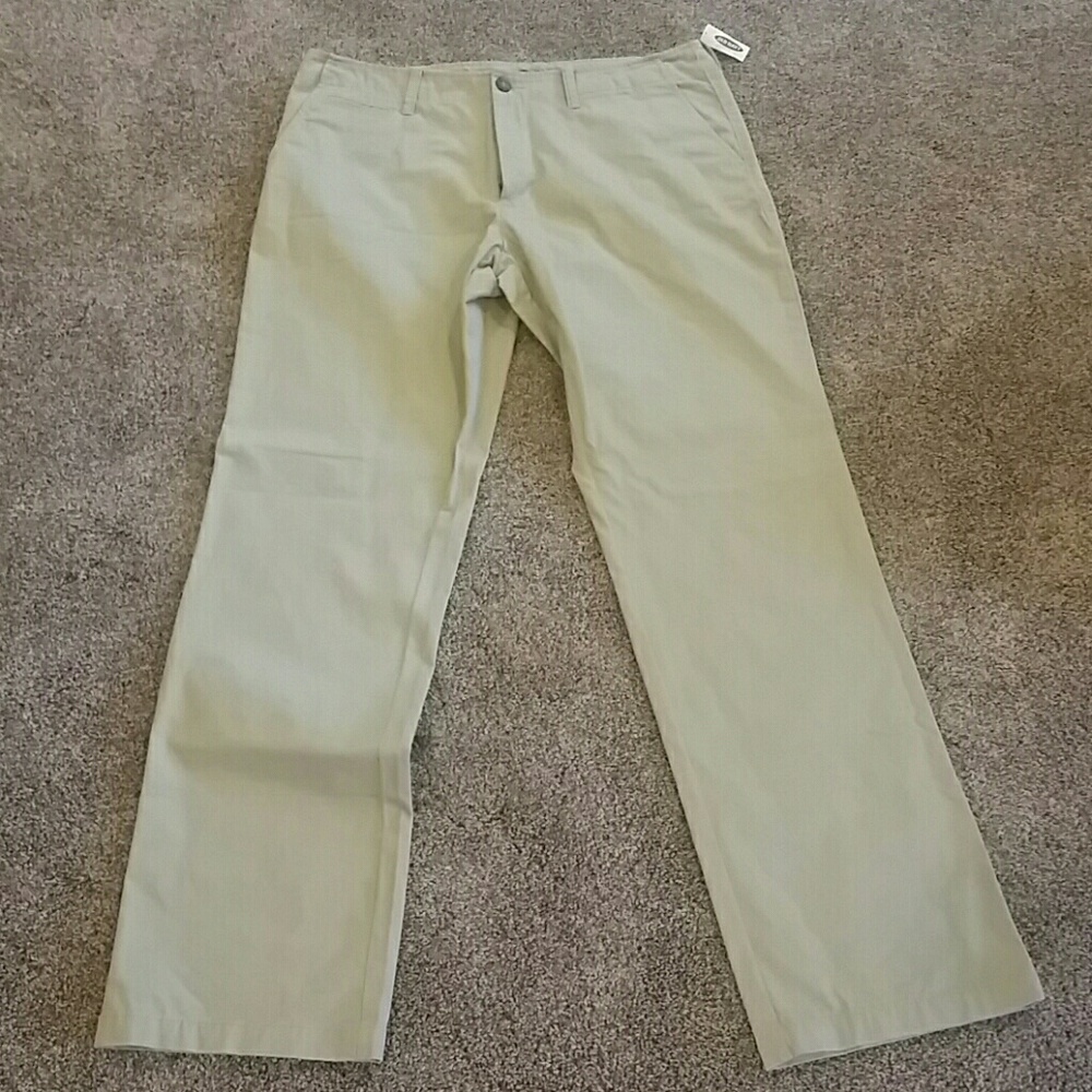 Old navy loose khaki pants 36x36