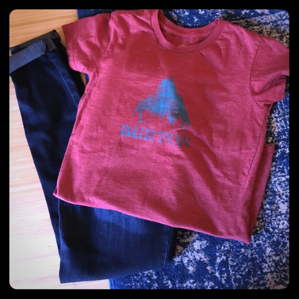 XS Burton T-Shirt Excellent Condition