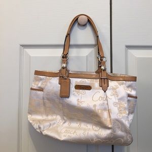 Coach tote and matching clutch