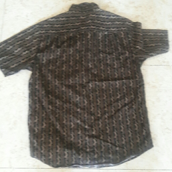 QuicKsilver  Hawaiian Shirt - Picture 3 of 3