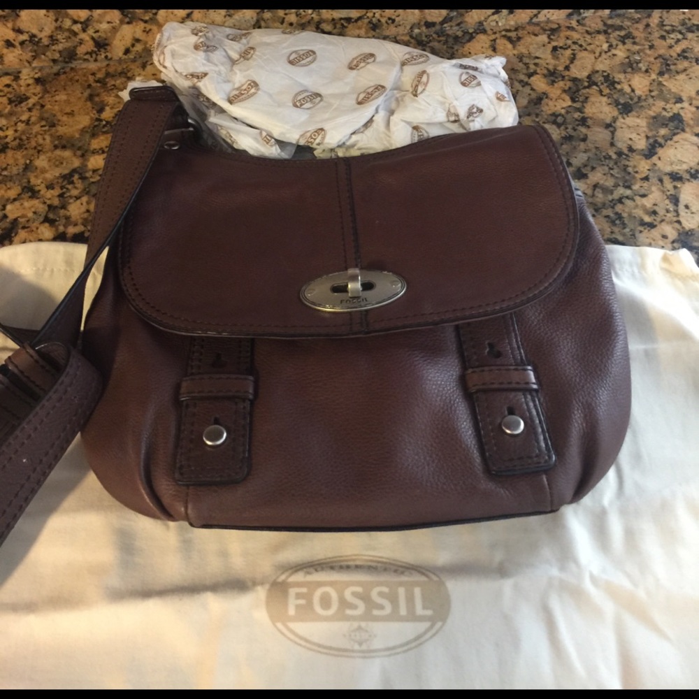 100% Authentic Fossil Crossbody medium bag