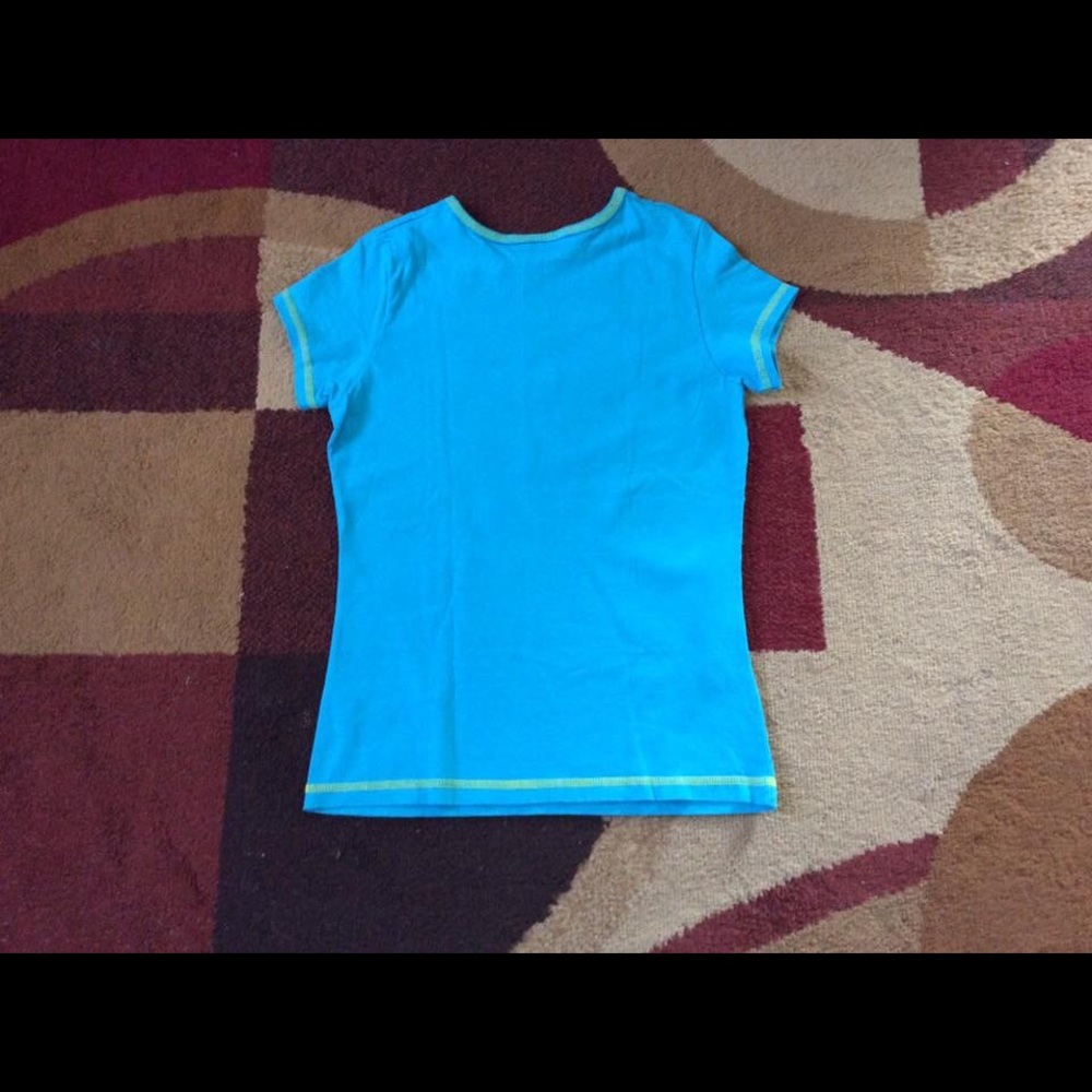 Girl's  Top size Smll