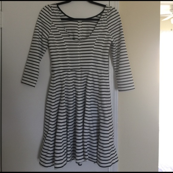 Striped Mini - Picture 2 of 3