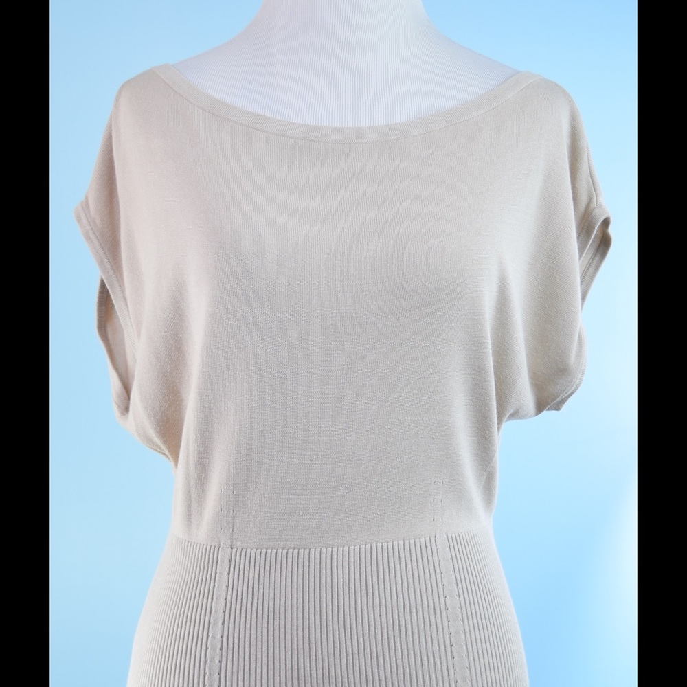 WHITE HOUSE BLACK MARKET Beige twist back top S