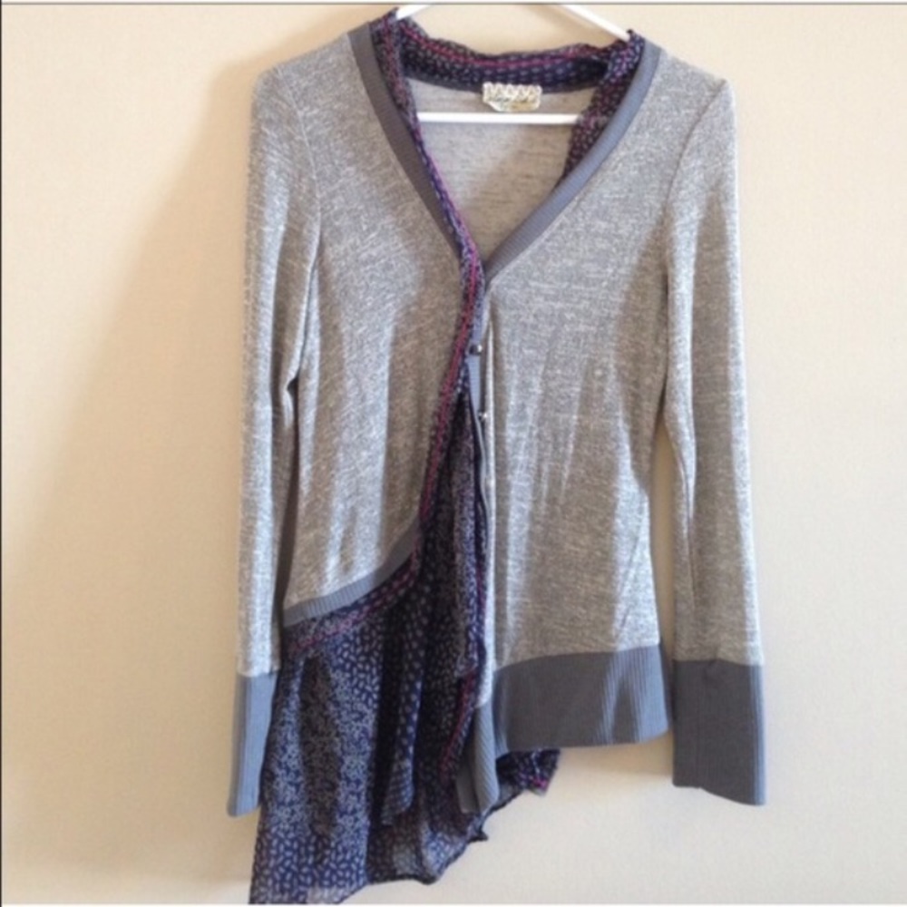 Cute cardigan size small